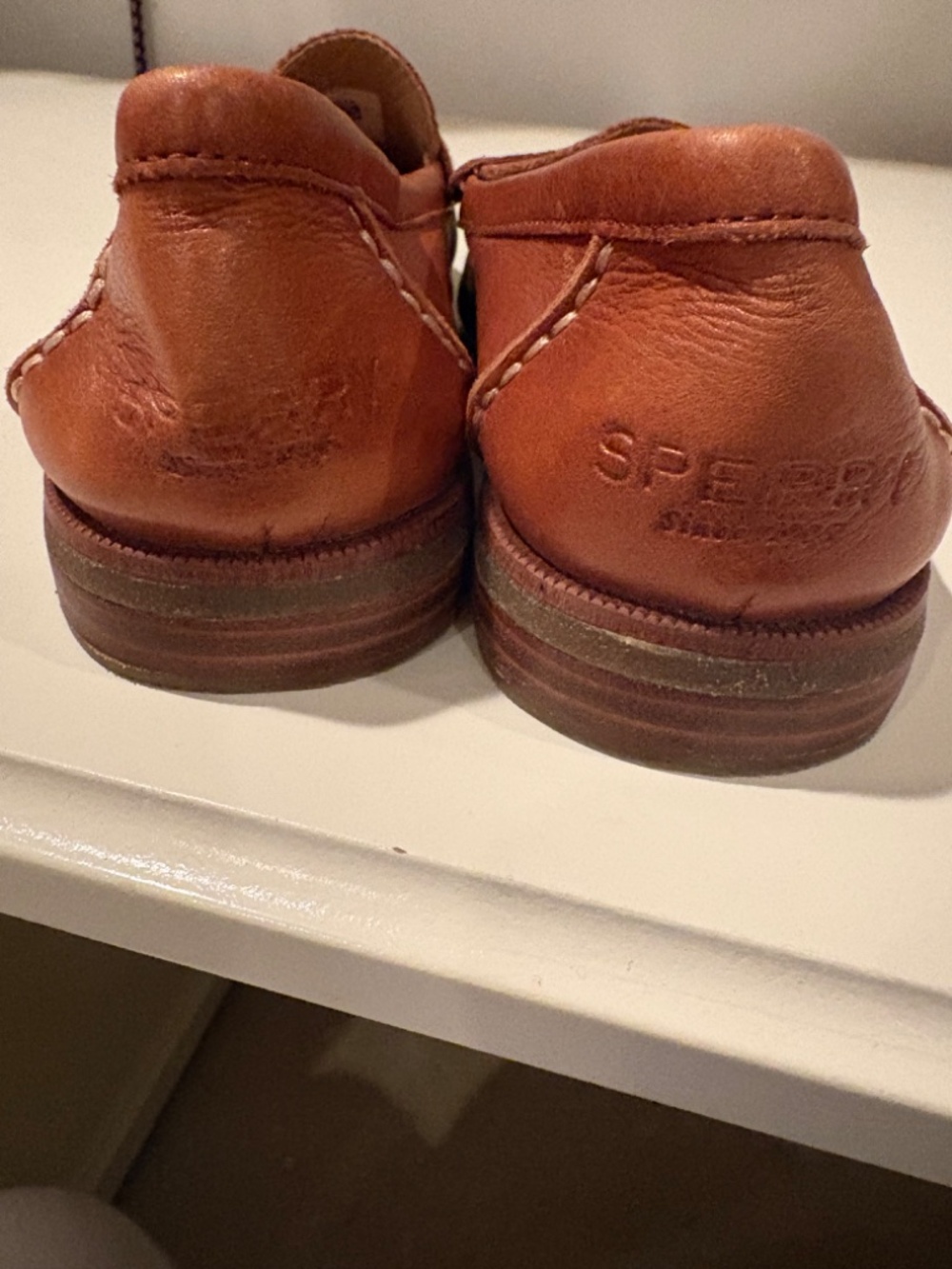 Sperry loafer cognac with beige stitching - Picture 5 of 5